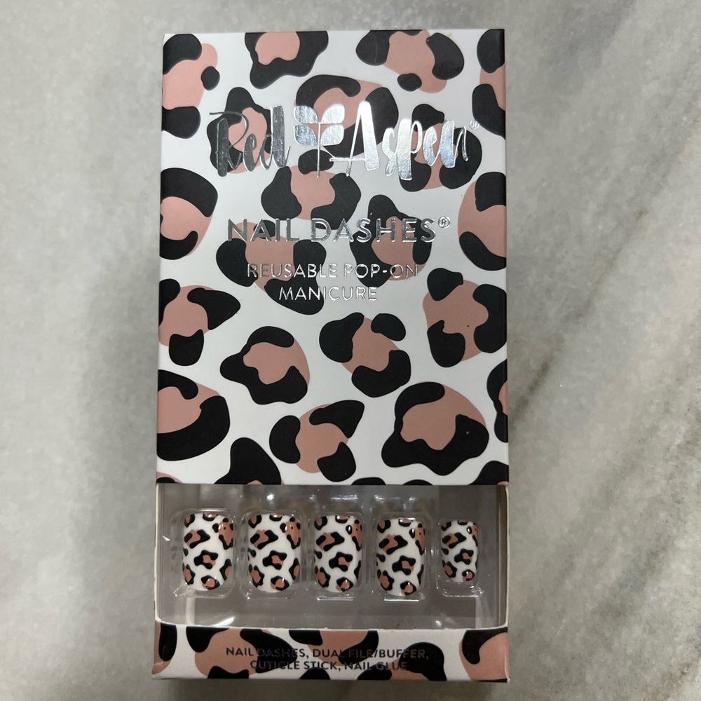 NEW Red Aspen Short Press On Nails Dashes Kit Leopard For Lydia